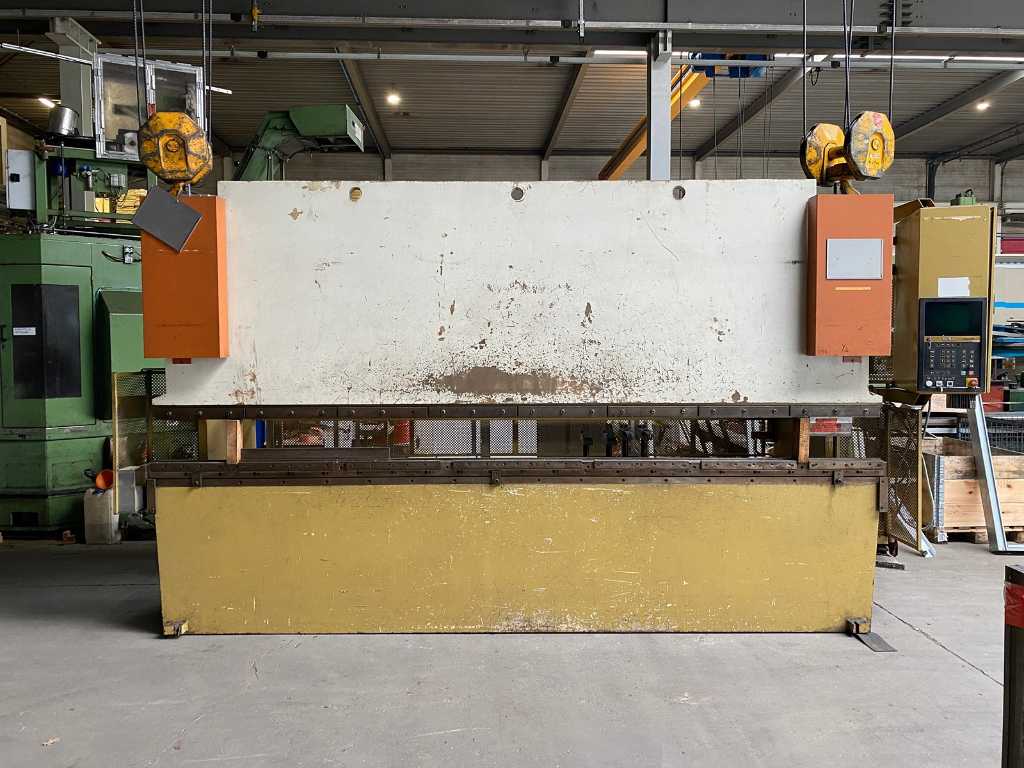 Beyeler - Euro 3, 100-4100 - CNC-Biegemaschine
