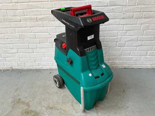 Bosch AXT 25 TC wood chipper
