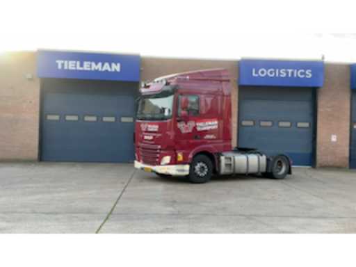 8b82dee1-37fd-41fe-b4a2-19aa6f5e418c.mp4