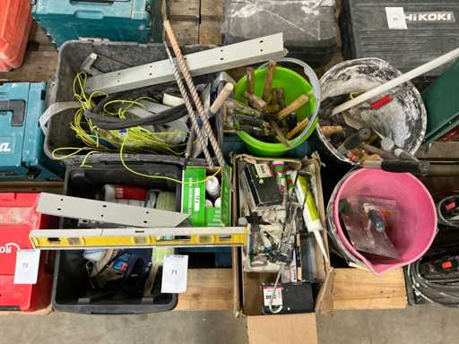 Divers matériaux pour entrepreneurs