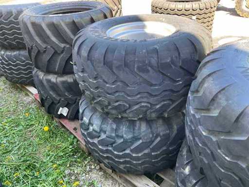 Opony Vredestein 500/50-17 z felgami (2x)