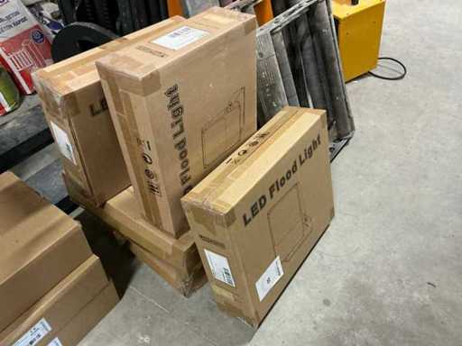 Pragmalux Auva LED flood light (6x)