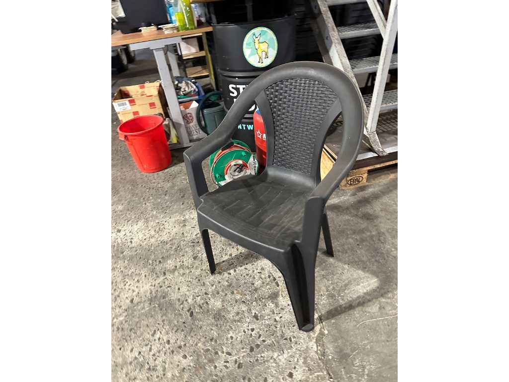 Krzesło tarasowe 56 sztuk plastikowe