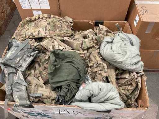 Mix pallet box army stuff