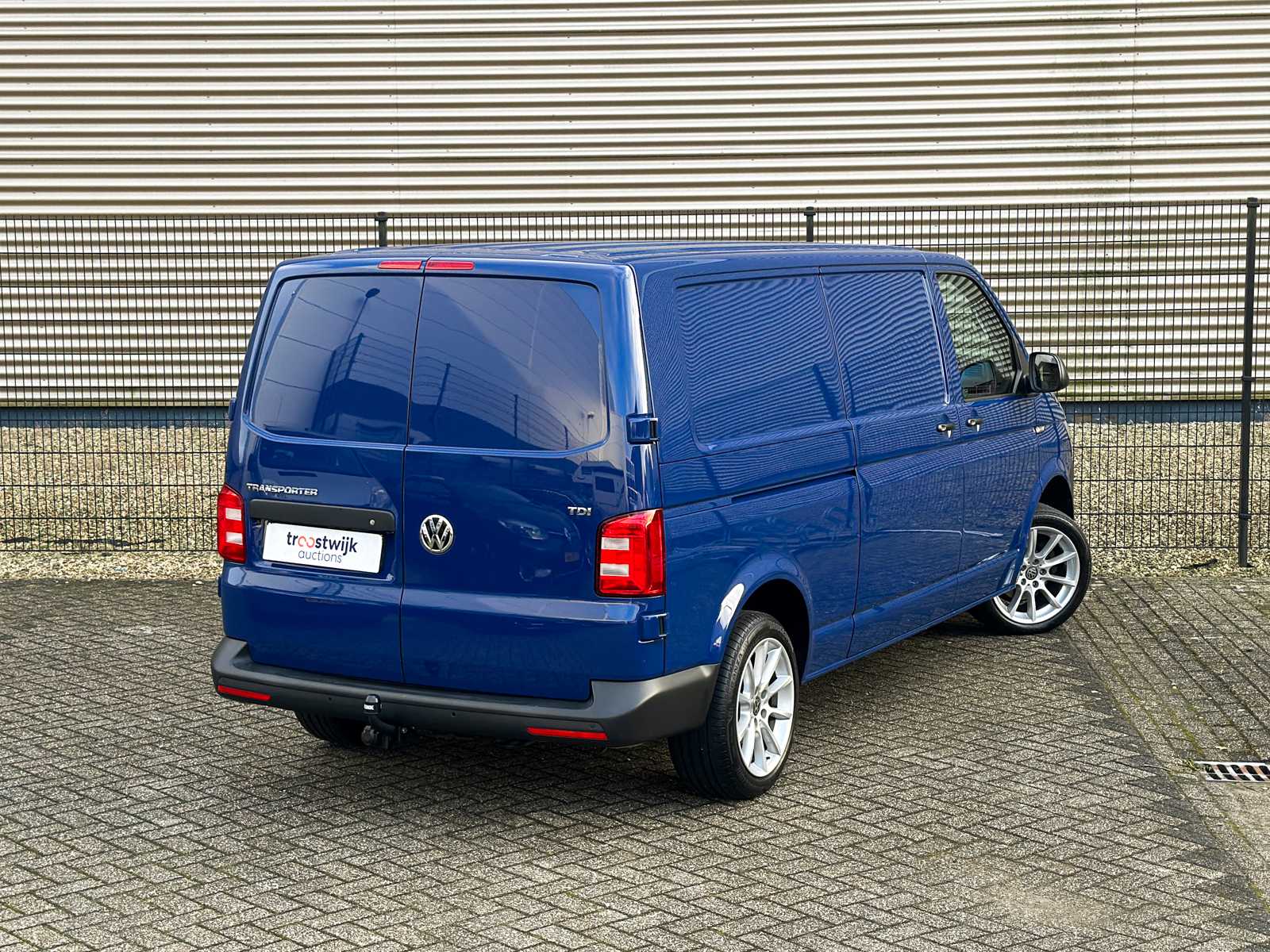 Volkswagen Transporter 2.0 TDI Trendline 3-Persoons 150pk 2018 (Origineel-NL), V-476-KS