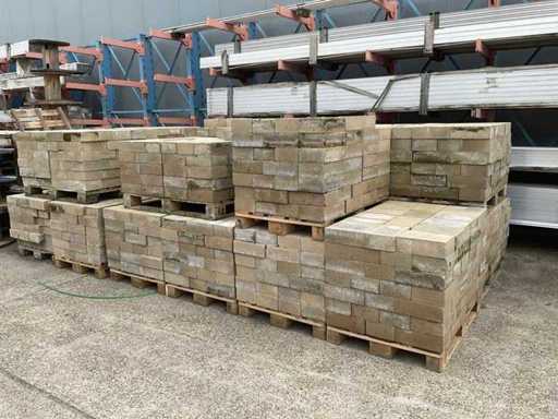 Charge von Mauersteinen