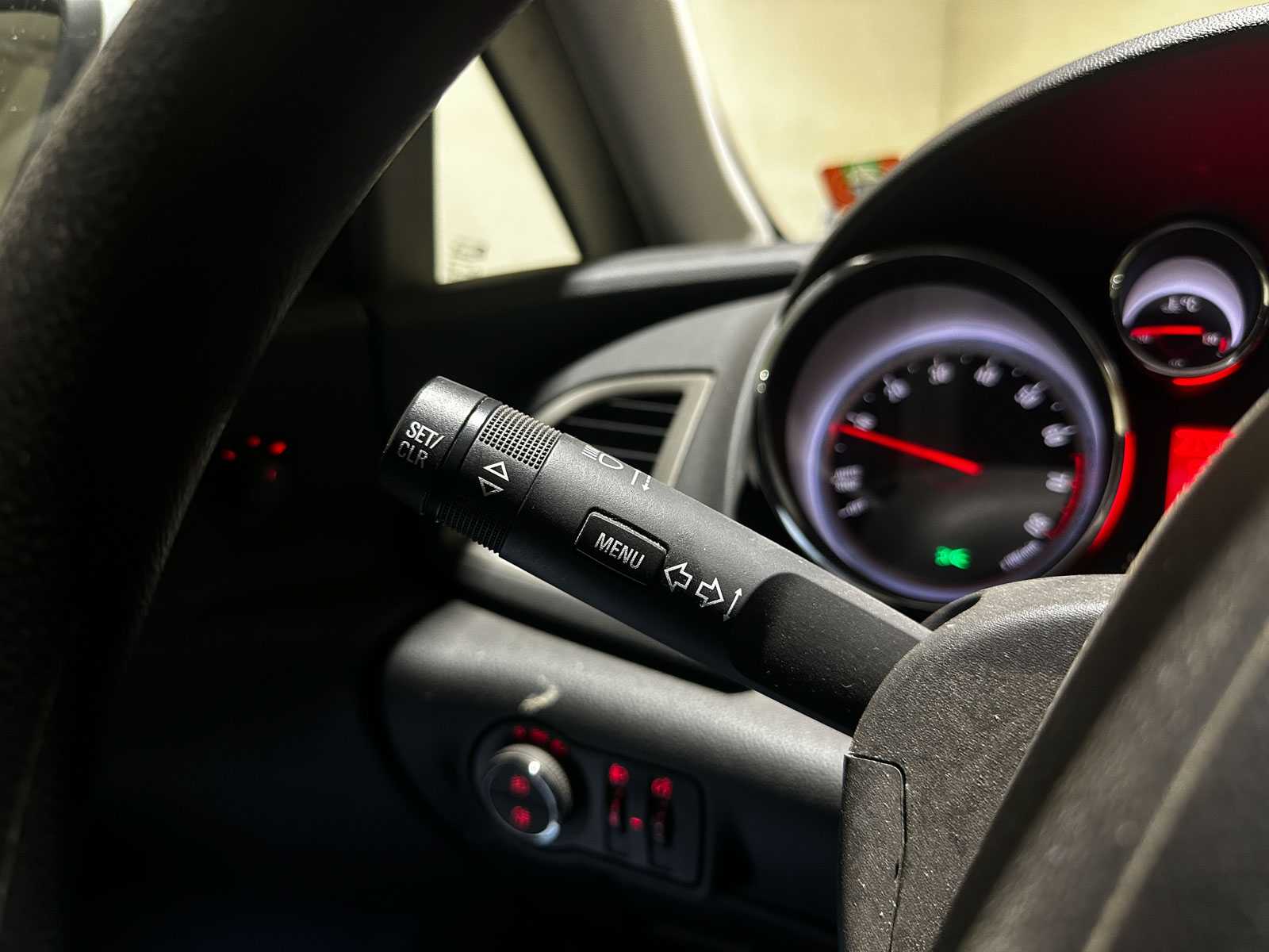 Opel Astra Sports Tourer 1.4 Design Edition 101pk 2013 (Origineel-NL), 5-SJJ-38