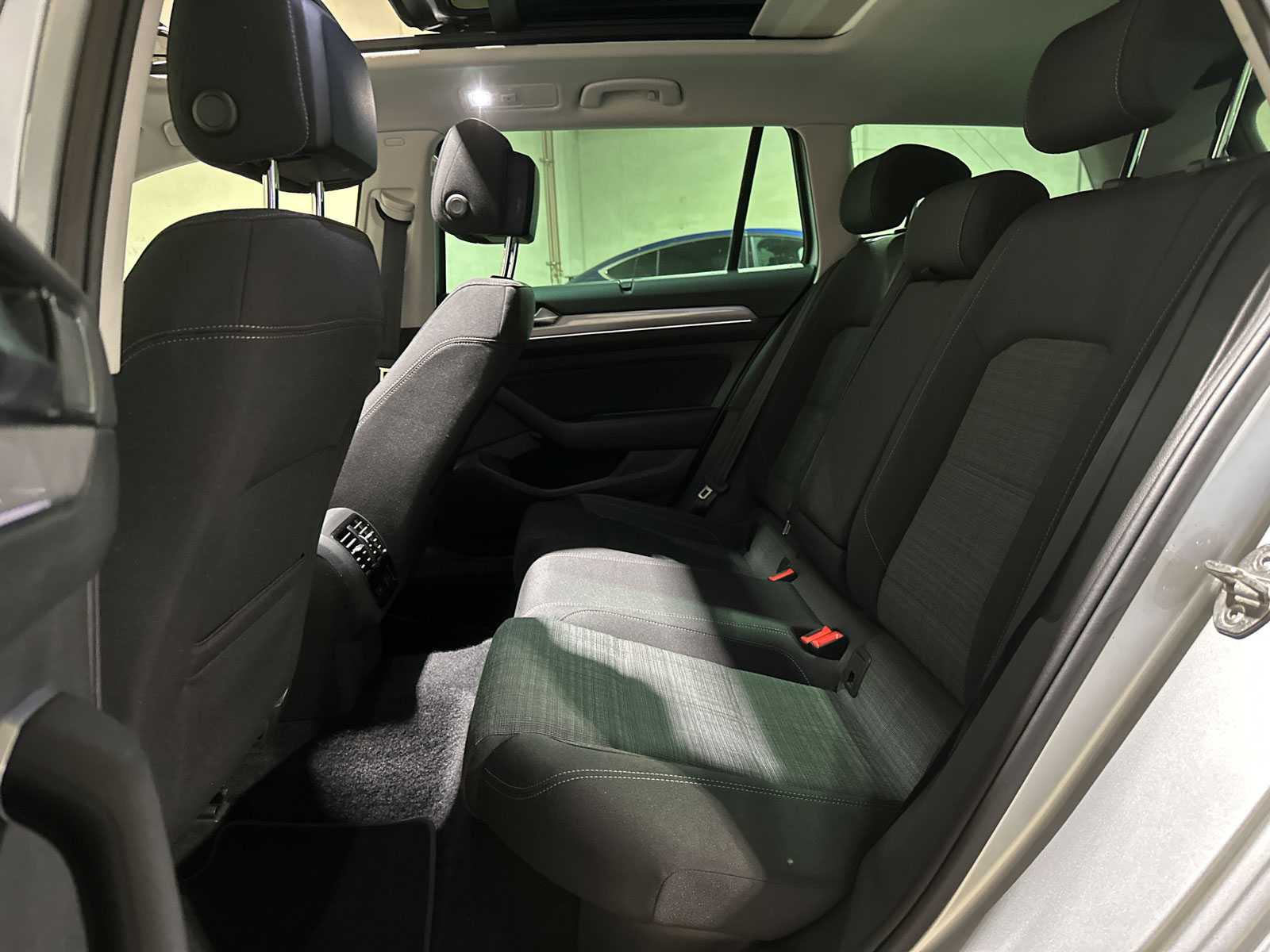 Volkswagen Passat Variant 1.5 TSI Comfort Business 7-DSG 150pk 2020 (Origineel-NL + 1 Eigenaar), H-063-TT