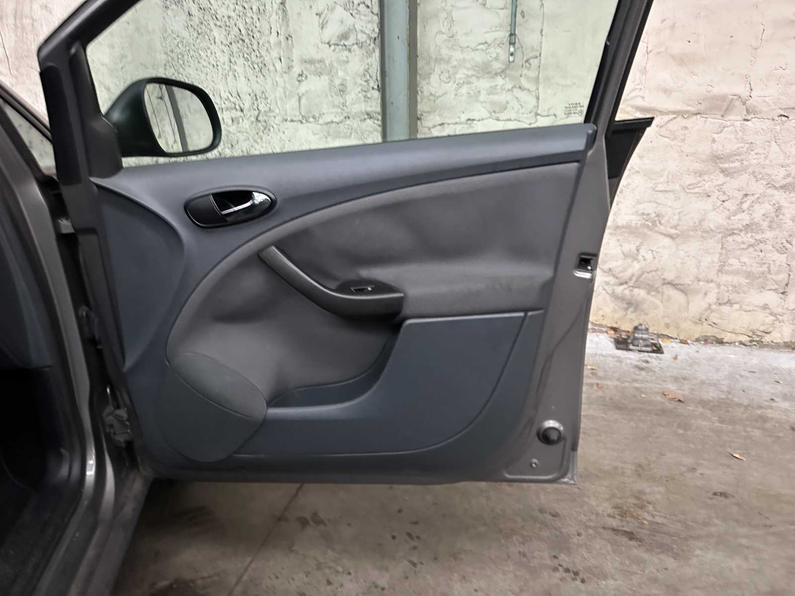 SEAT Altea XL 1.6 Stylance 102PK 2007,  26-XK-ZG