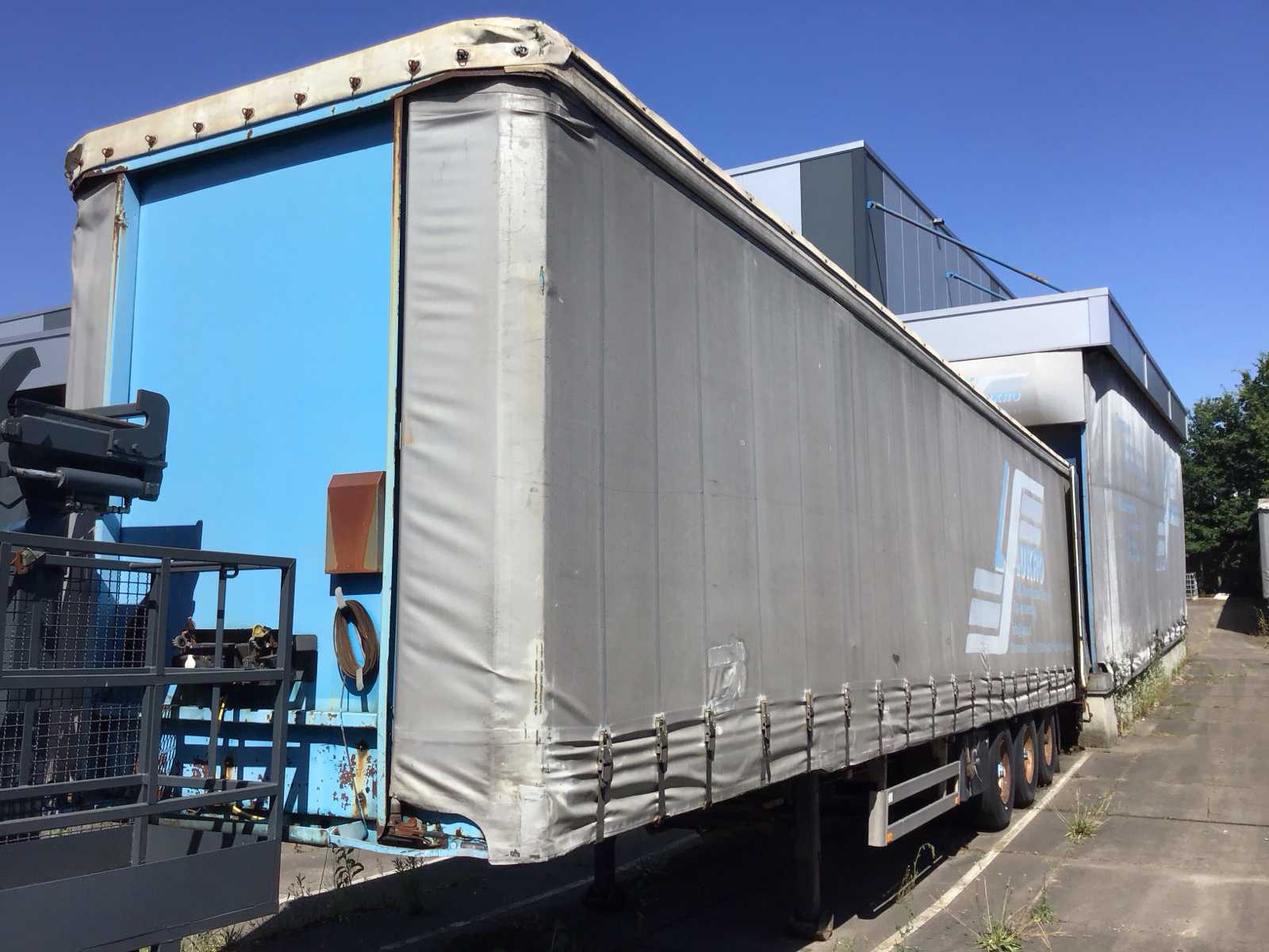 Pacton Lxd342 Semi-trailer