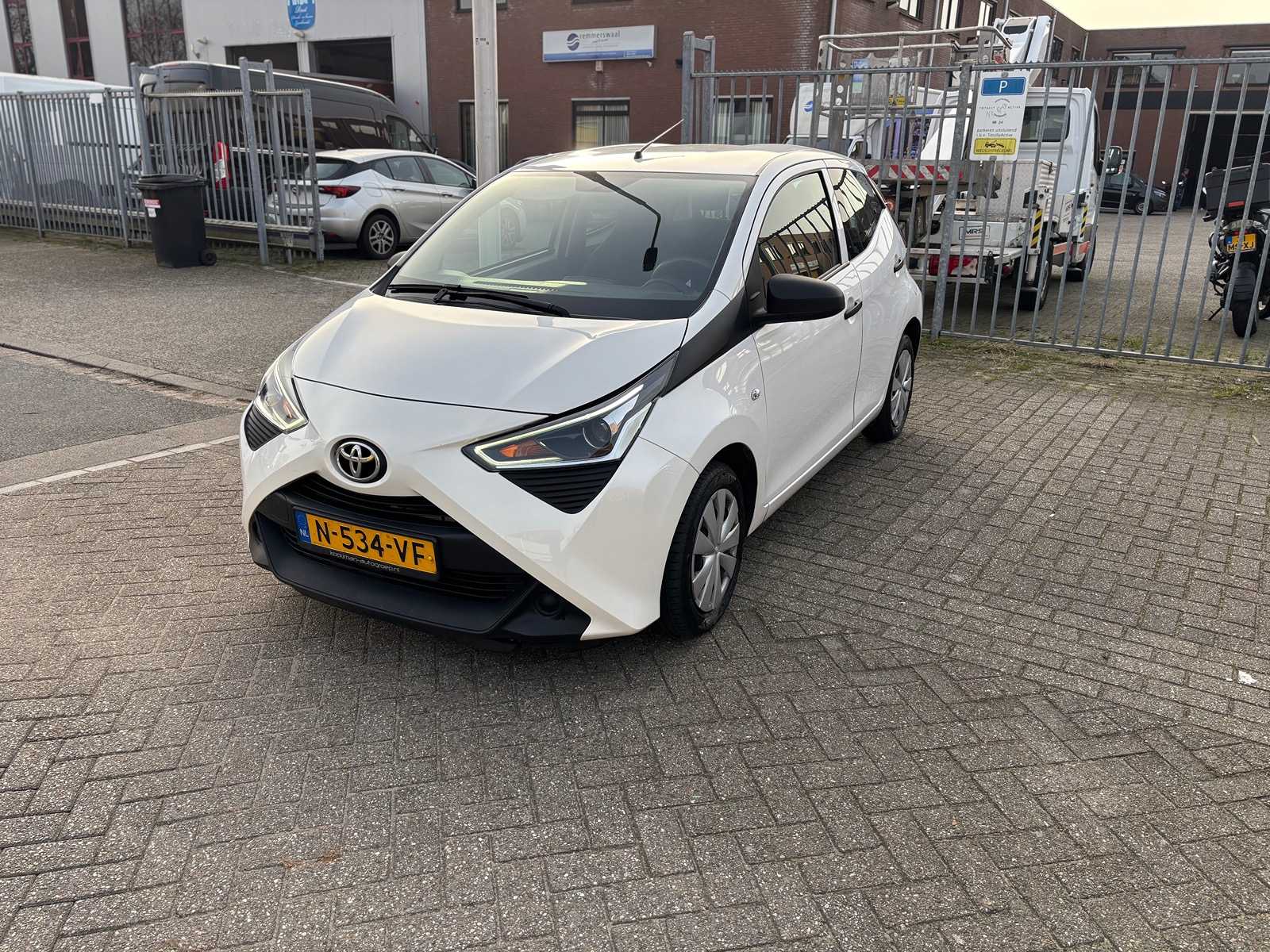 Toyota – Aygo – 1.0 VVT-i x-fun – Car – 2022