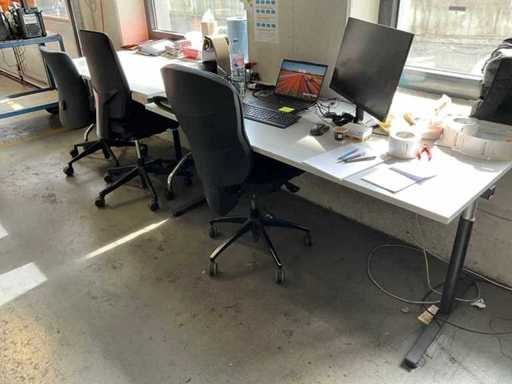 Desk without accessories (2x)