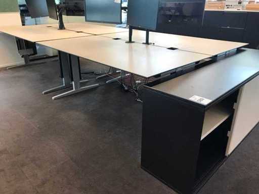 Desk (4x)