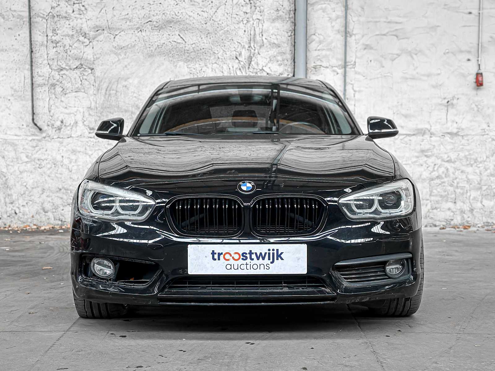 BMW 118i Corporate Lease High Executive 1-serie 136PK 2018