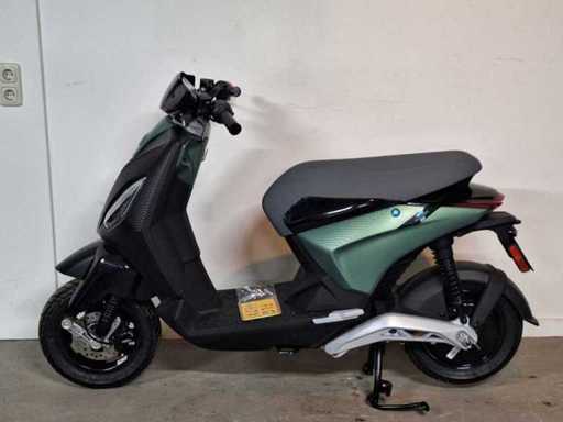 Piaggio One 45 km moped electric nou