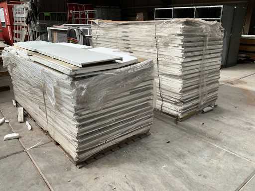 Batch of sound-insulating wall panels