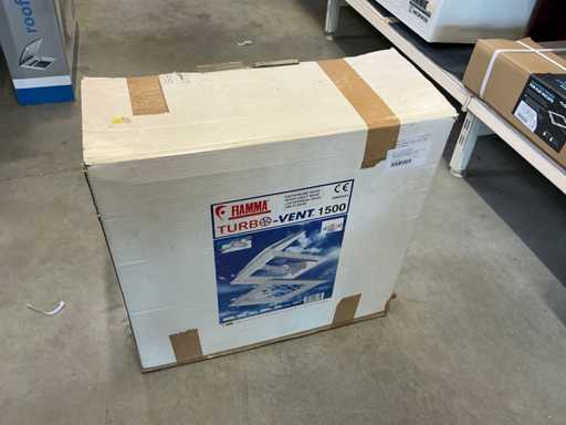Hayon de toit Fiamma Turbo-Vent 1500 avec ventilateur