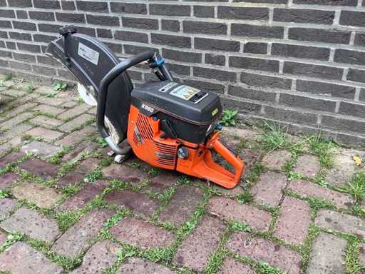 Husqvarna K960 Concrete Saw