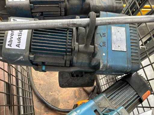 1992 Demag DK2 250 elektrische kettinghaans