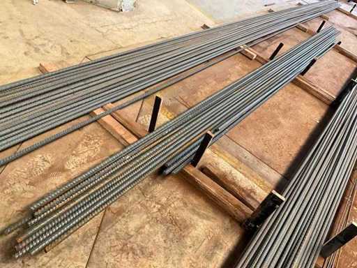 Acciaio armato ø25mm 7mtr (11x) 5,3mtr (3x) 9mtr (9x)