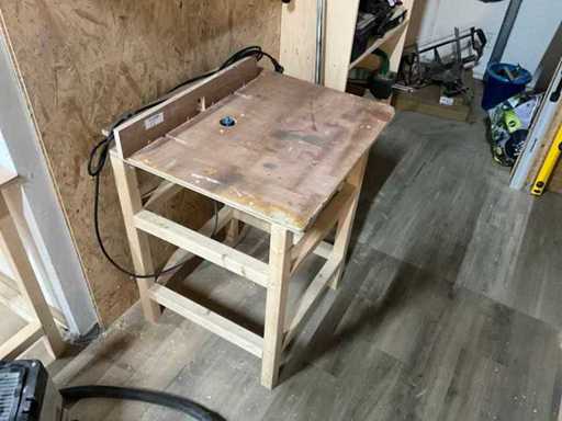 Fresatrice Mak RP1110C 2005 con tavolo