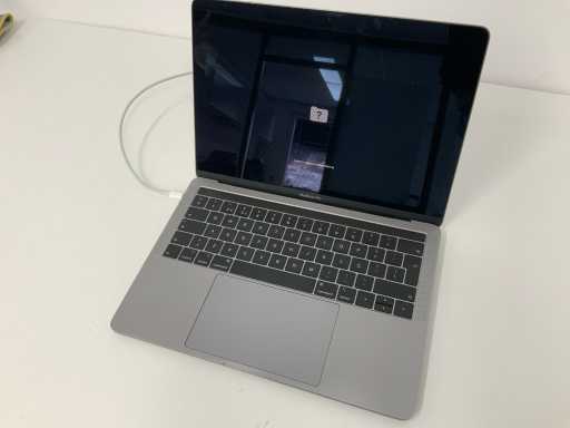 Apple A1989 13-calowy MacBook Pro MV962N/A Laptop FMI