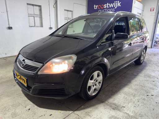 Opel - Zafira - 2.2 Executive AUTOMATIC 30-SN-PH