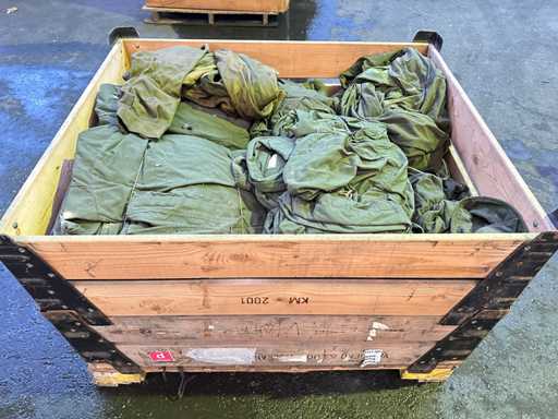 Armata de îmbr?c?minte a armatei de partid