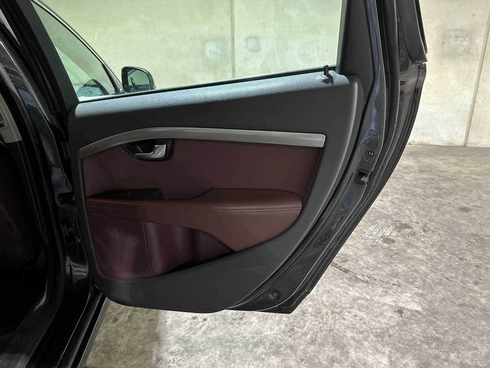 Volvo V70 1.6 T4 Limited Edition 179pk 2011 (Origineel-NL), 63-RSF-2