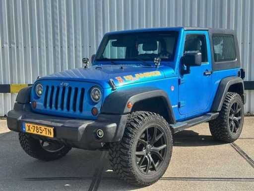Jeep Wrangler - 3.8 Islander . X-785-TN