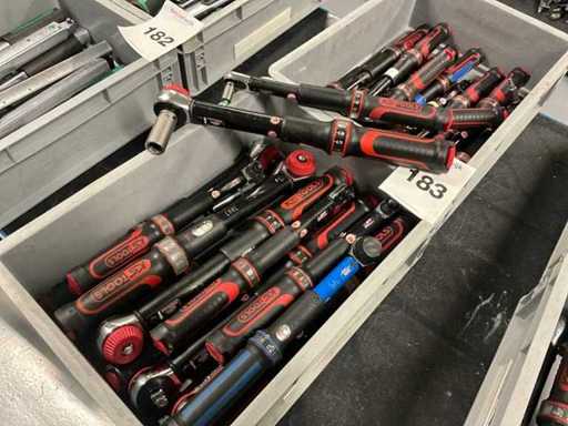 Batch of KS tools torque wrenches