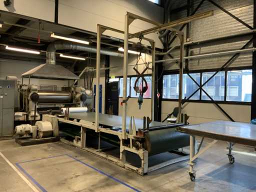 Corn van Bodegraven Angetriebenes Gummiauslaufband inklusive Demag/Elektus 250 KG Elektrohebezeug