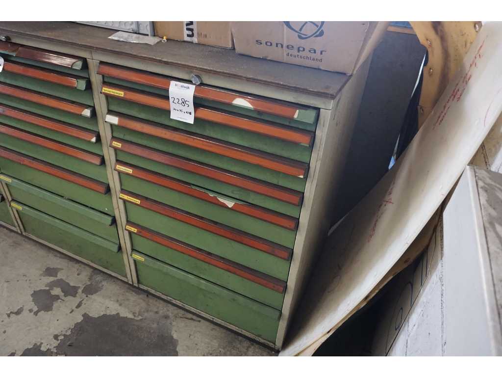 Kind drawer cabinet with equipment