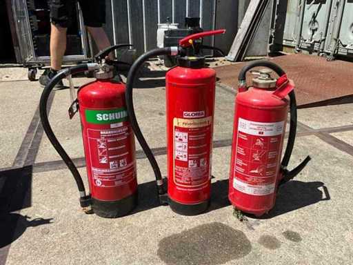 Fire extinguisher 3x