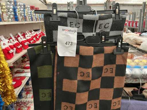 Schal aus Ziegenwolle. (3-fach)