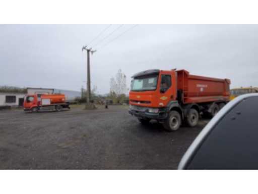 e52a5bdc-8fc5-4333-b0ac-16f083f50893.mp4