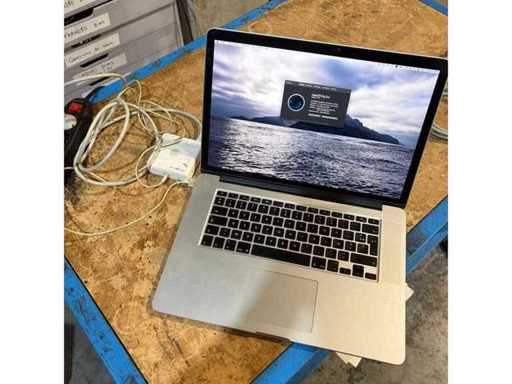 Apple - Macbook Pro i7 - 15,4" Retina 1TB 16GB Computer