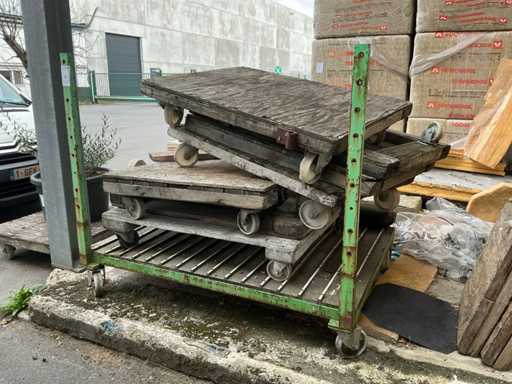 various transport carts (8x)