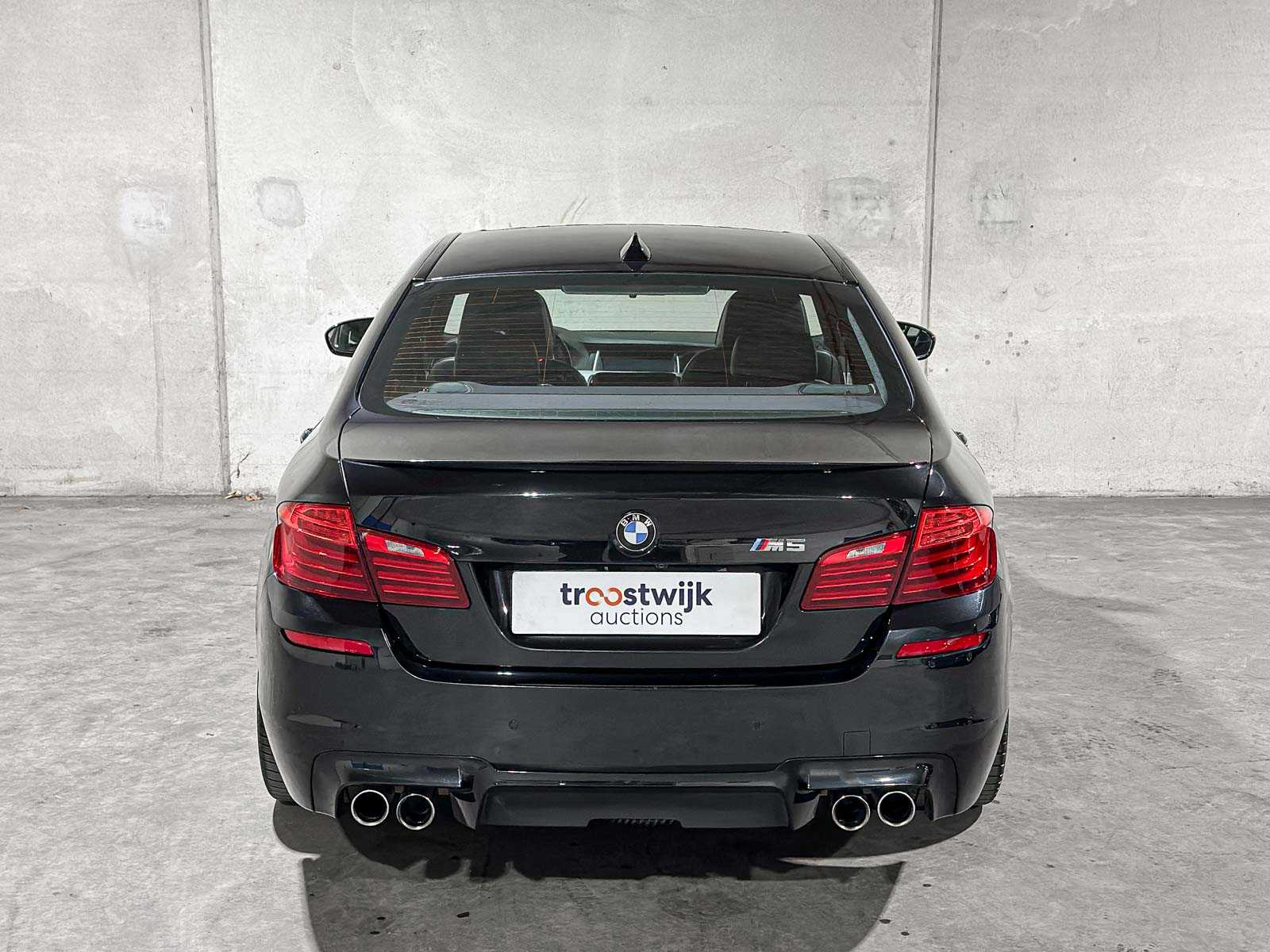 BMW M5 F10 4.4 V8 560PK 2014 5-Series, 3-ZLJ-94