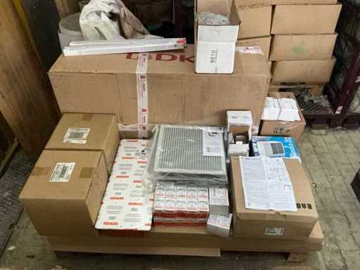Stock of accessories, spare parts and warehouse stocks