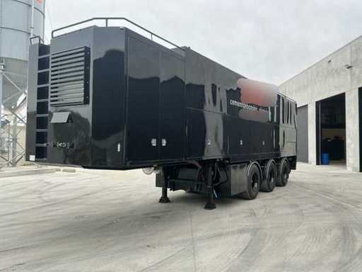 Semi-remorque MCM Liquid Creed 2011