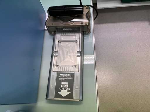 Applied Biosystems - 4331770 Rev. A.5 - Impilatore/sigillatore di carte