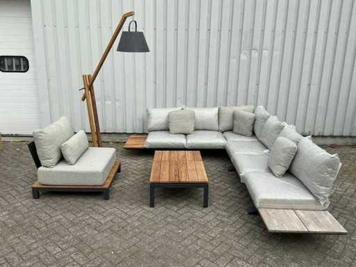 Zestaw wypoczynkowy z lampą ogrodową