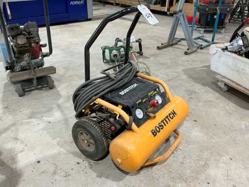 2013 BOSTITCH PS20-E Air Compressor