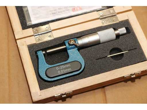 FREUTEK SDM0049 Micromètres extérieurs 0-25mm x 0,01