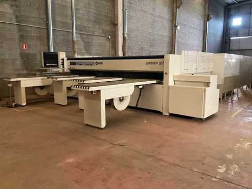 Woodworking machines: sliding table saws, horizontal beam saw