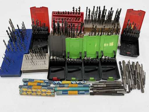   Spiralbohrer+ Senker