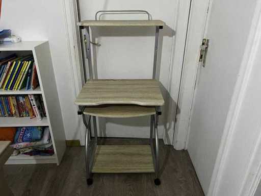 Compact verrijdbaar computerbureau met toetsenbordlade