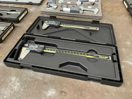 Étrier numérique Mututoyo 0-150 mm (2x)