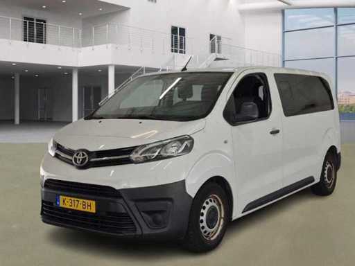 Toyota - 2020 - PROACE Shuttle - 1.5 D-4D Cool Co.Med - Mașină